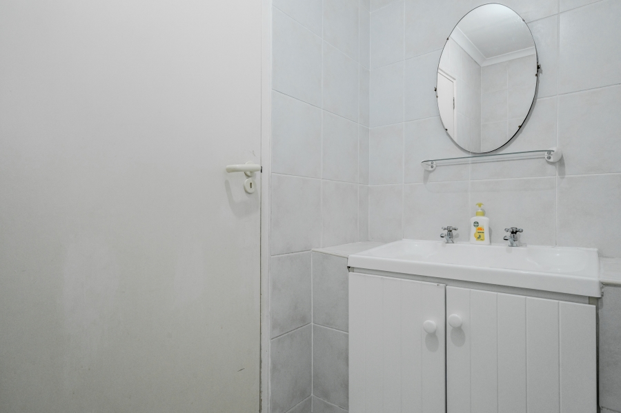 4 Bedroom Property for Sale in Northshore Western Cape